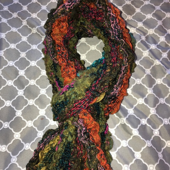 Soft scarf or pashmina - Picture 3 of 5